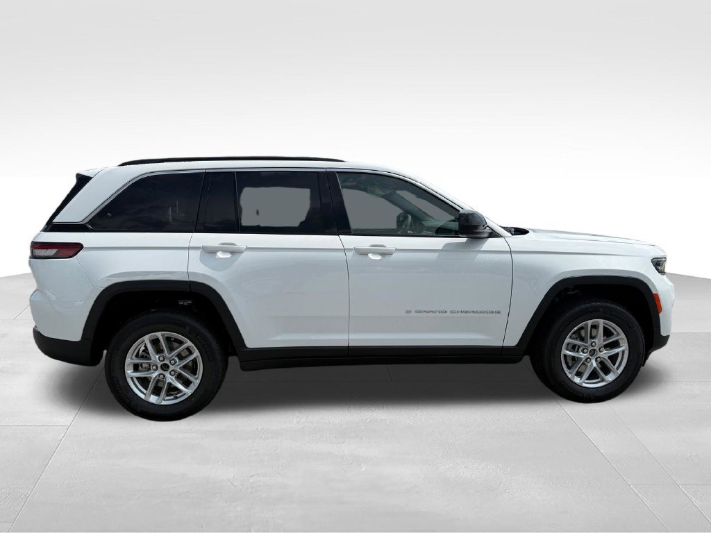 New 2026 Jeep Grand Cherokee 2WD image 29