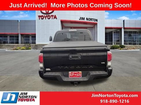 Used 2023 Toyota Tacoma Limited RWD image 6