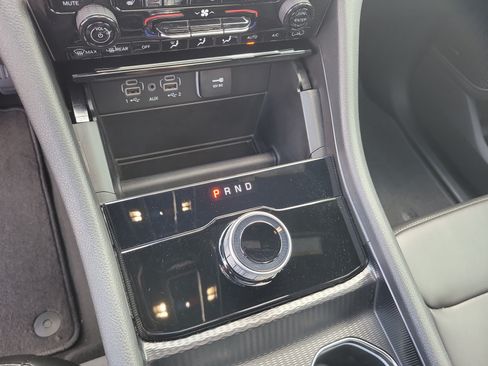 Used 2024 Jeep Grand Cherokee Limited w/ Black Appearance Package RWD image 25