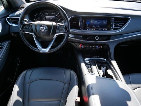 Used 2023 Buick Enclave Essence AWD/4WD image 19