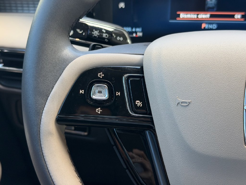 Used 2023 Lincoln Corsair FWD image 24