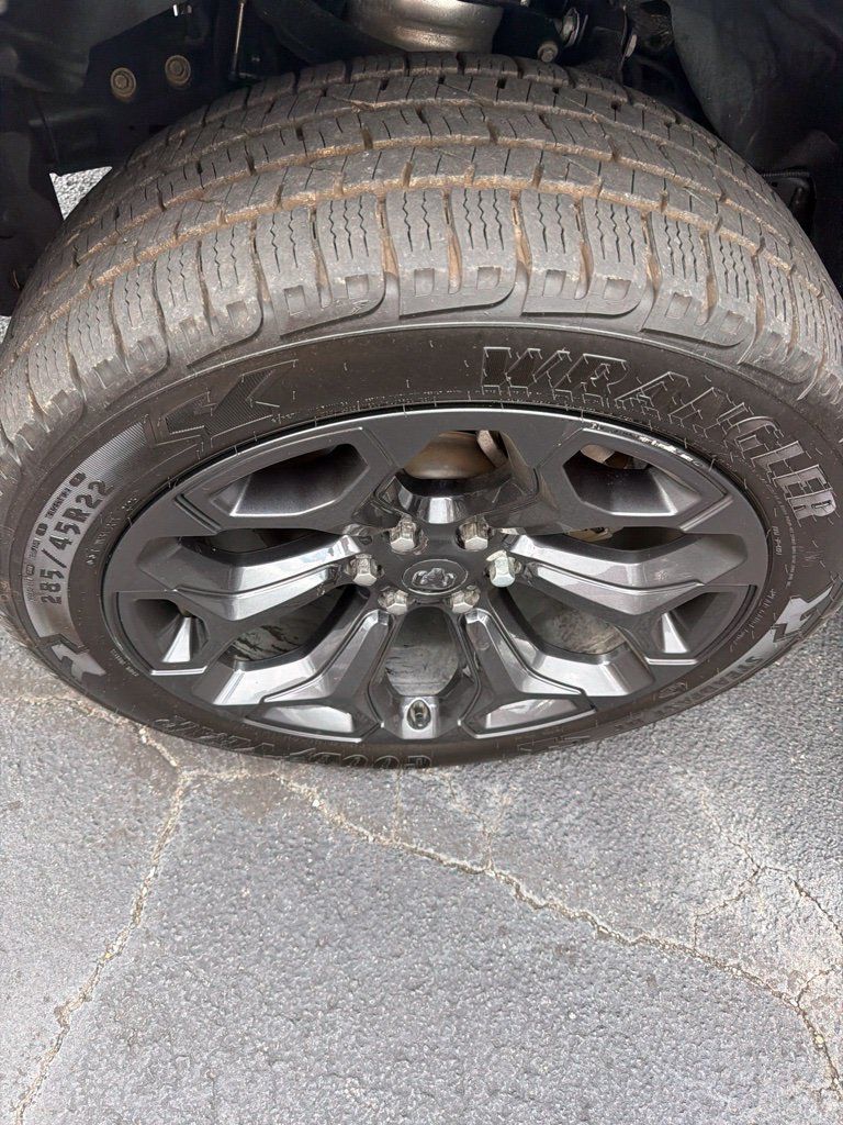 Used 2022 RAM 1500 Limited AWD/4WD image 6