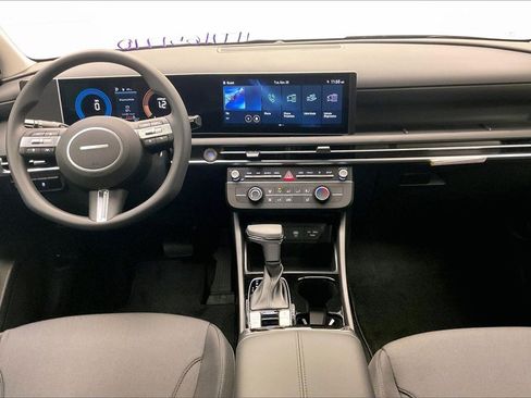 New 2026 Hyundai Tucson SE image 5