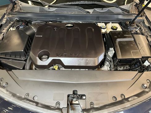 Used 2019 Chevrolet Impala Premier w/ Premier Convenience Package FWD image 24
