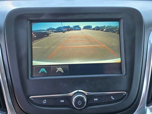 Used 2018 Chevrolet Equinox LT AWD/4WD image 14
