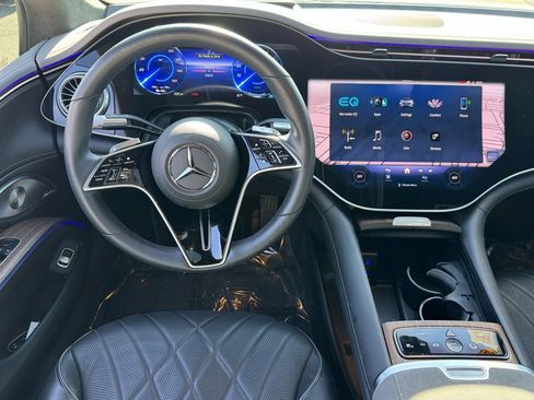 Certified 2023 Mercedes-Benz EQS 580 4MATIC Sedan image 14