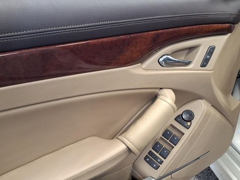 Used 2012 Cadillac CTS Luxury RWD image 8