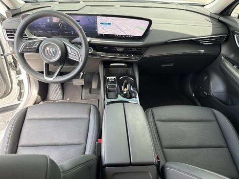 Used 2025 Buick Envision Preferred AWD/4WD image 17