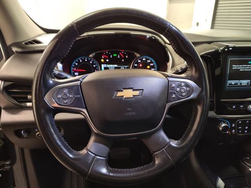Used 2019 Chevrolet Traverse LT image 16
