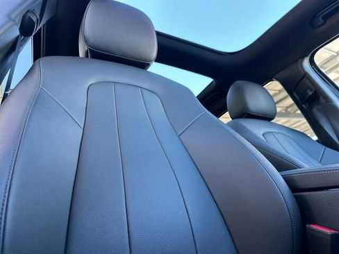 Certified 2024 Mercedes-Benz GLB 250 4MATIC w/ Exclusive Package image 21