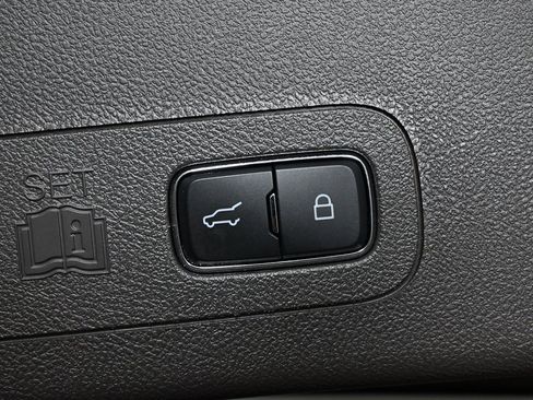 Used 2022 Lincoln Aviator Reserve w/ Equipment Group 201A image 31