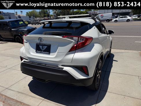Used 2021 Toyota C-HR XLE FWD image 7