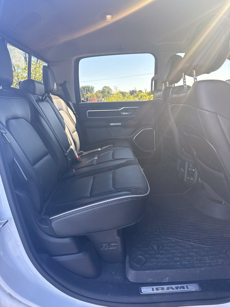 Used 2022 RAM 1500 Laramie AWD/4WD image 14