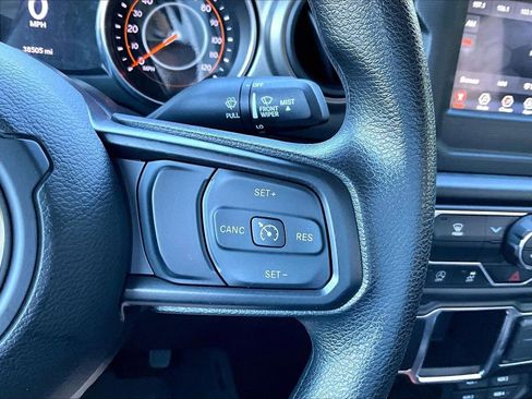 Used 2022 Jeep Wrangler Sport AWD/4WD image 28
