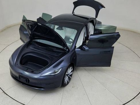 Used 2025 Tesla Model 3 Long Range image 81