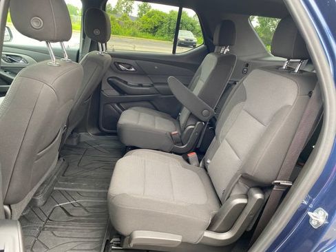 Certified 2023 Chevrolet Traverse LT FWD image 18