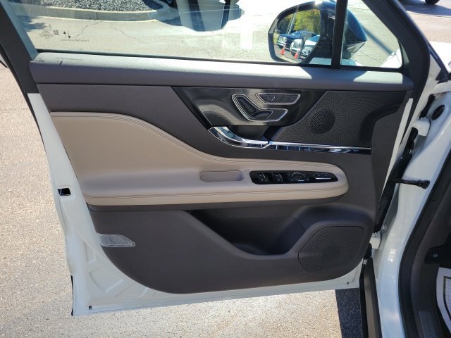 Certified 2023 Lincoln Corsair FWD image 16