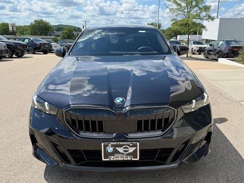 Used 2024 BMW 540i xDrive w/ Premium Package AWD/4WD image 9