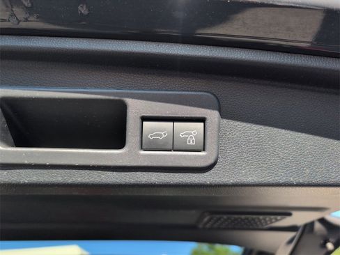 Used 2025 Toyota 4Runner TRD Off-Road Premium image 30