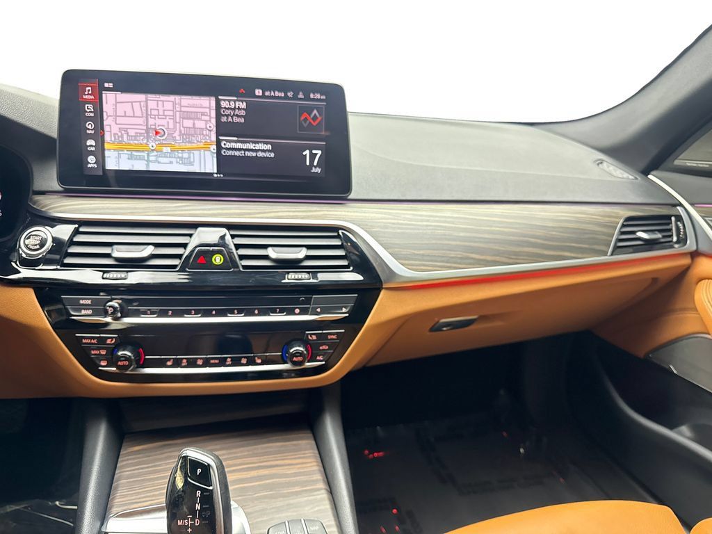 Used 2022 BMW 540i w/ Executive Package RWD image 55