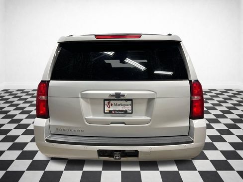Used 2020 Chevrolet Suburban LT AWD/4WD image 7