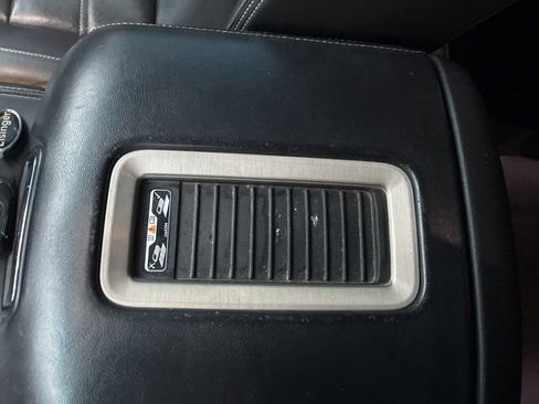 Used 2019 GMC Yukon XL Denali w/ Open Road Package image 17