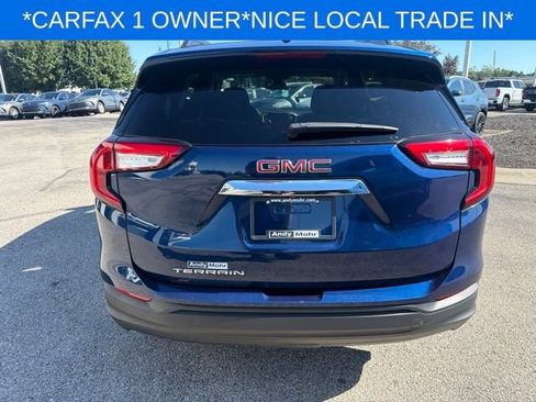 Used 2023 GMC Terrain SLE w/ Driver Convenience Package FWD image 9