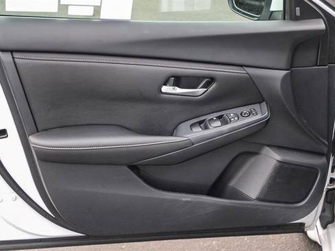 Used 2024 Nissan Sentra SV image 19