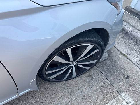 Used 2020 Nissan Altima 2.5 SR w/ Premium Package FWD image 13