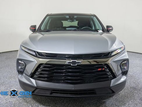 Used 2023 Chevrolet Blazer LT w/ Driver Confidence Package AWD/4WD image 2