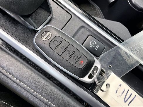 Used 2024 Nissan Pathfinder SL w/ SL Premium Package image 36