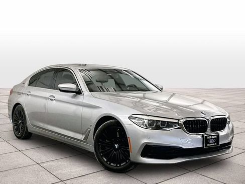Used 2019 BMW 530e xDrive w/ Convenience Package AWD/4WD image 2