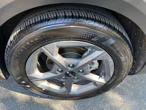 Used 2025 Kia K4 LXS image 29