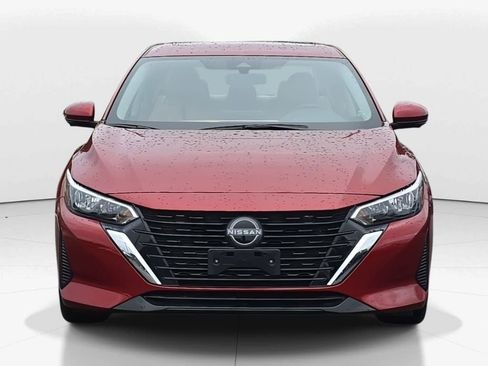 Used 2024 Nissan Sentra SV w/ SV Premium Package image 10