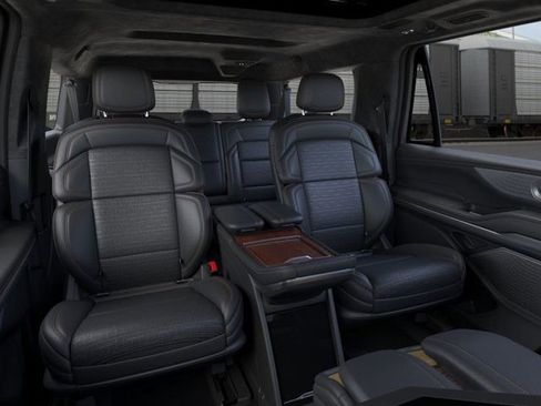 New 2025 Lincoln Navigator L Black Label image 11