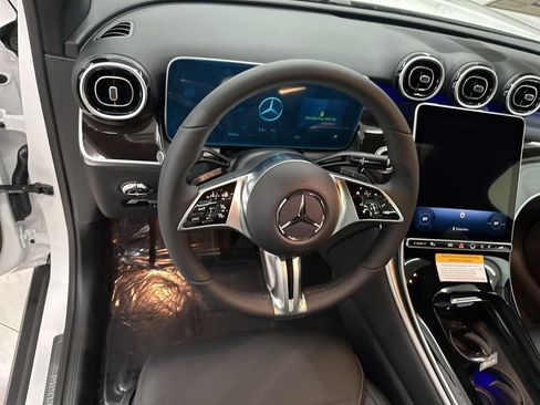 New 2026 Mercedes-Benz GLC 300 image 10