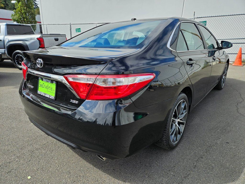 Used 2016 Toyota Camry XSE w/ Advanced Technology Package FWD image 3