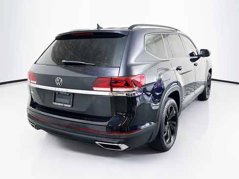Used 2022 Volkswagen Atlas SE FWD image 3