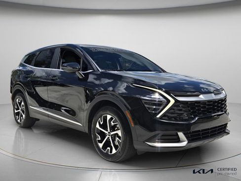 Certified 2025 Kia Sportage EX FWD image 9