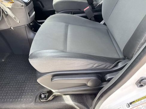 Used 2021 Nissan NV200 SV w/ Back Door Glass Package image 17