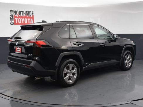 Used 2023 Toyota RAV4 XLE w/ XLE Grade Weather Package AWD/4WD image 4