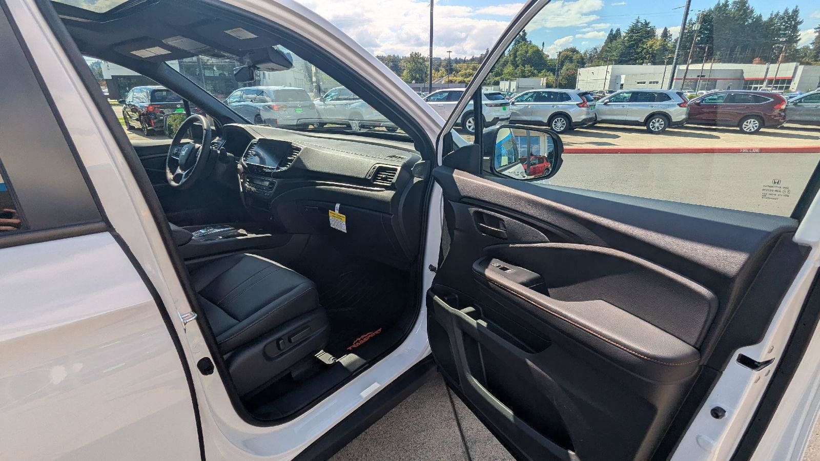 Used 2025 Honda Ridgeline TrailSport+ image 15