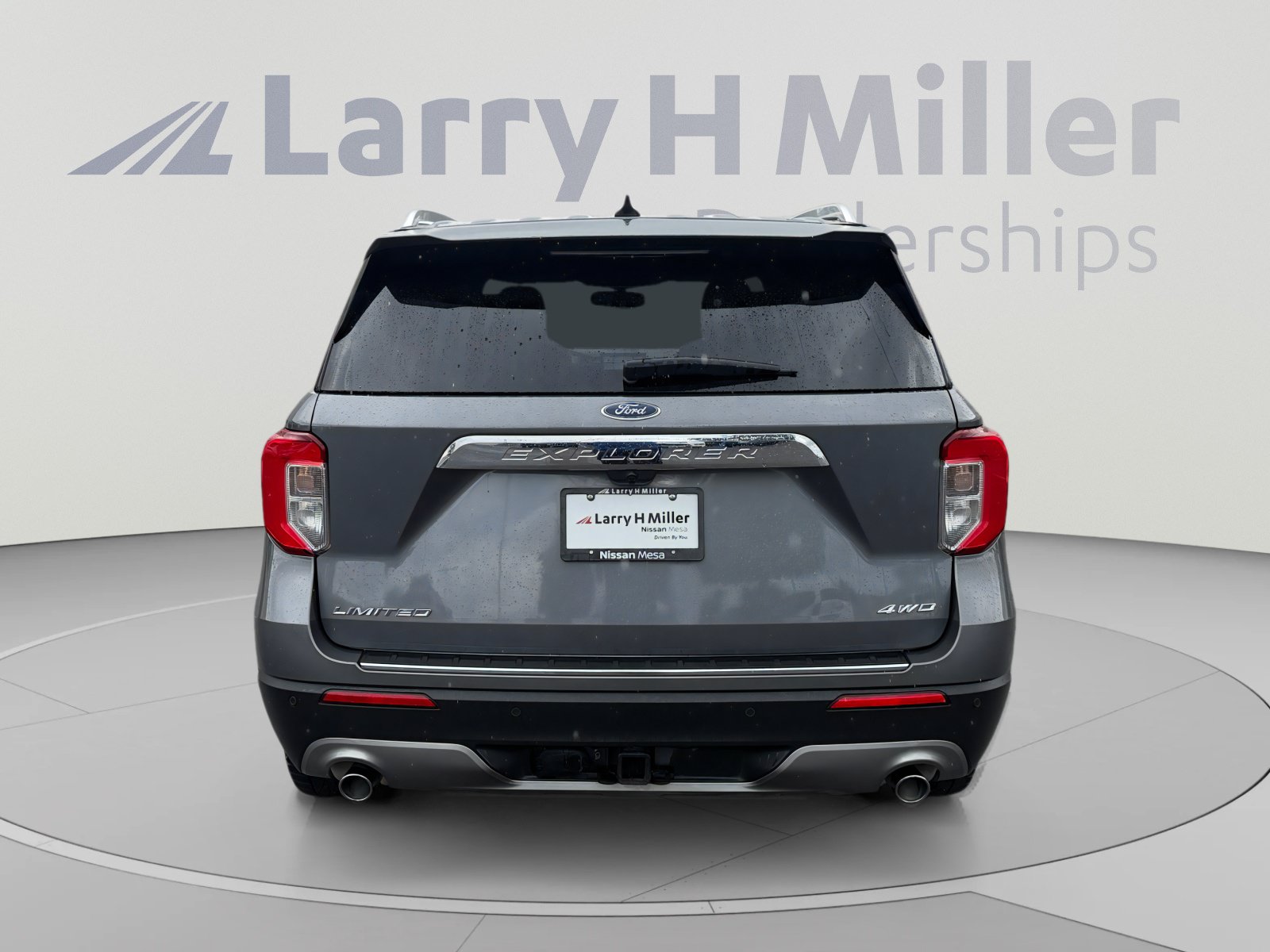 Used 2021 Ford Explorer Limited w/ Equipment Group 301A AWD/4WD image 4