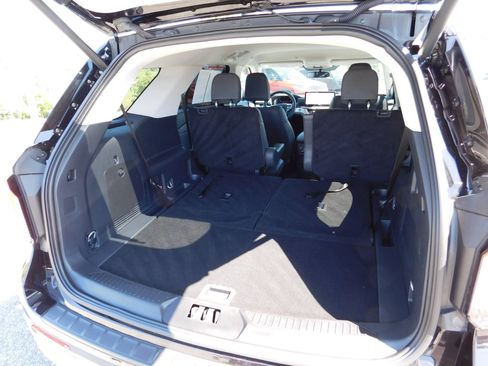 Used 2026 Ford Explorer Active w/ Active Comfort Package RWD image 11