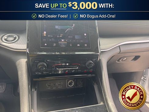Used 2023 Jeep Grand Cherokee Laredo X RWD image 20