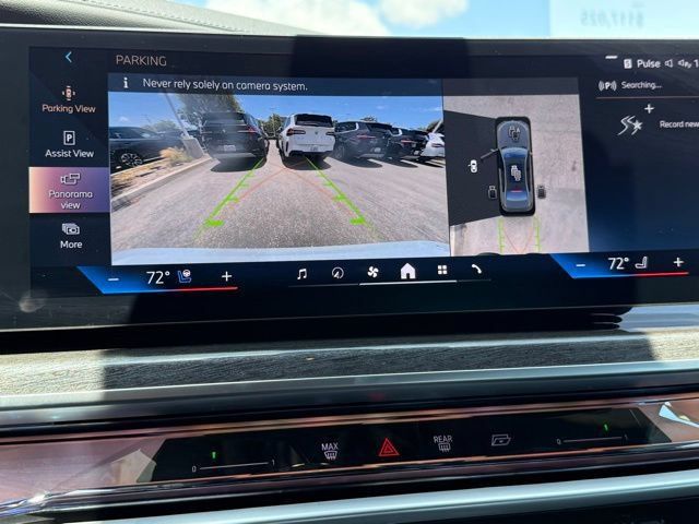 Used 2026 BMW 750e xDrive AWD/4WD image 28