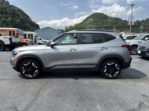Used 2024 Kia Seltos SX AWD/4WD image 4