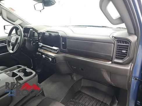 Used 2024 GMC Sierra 1500 Elevation image 11