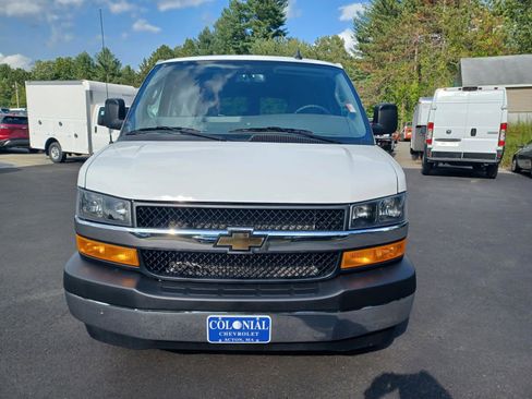 Used 2025 Chevrolet Express 3500 LS w/ Chrome Appearance Package image 15