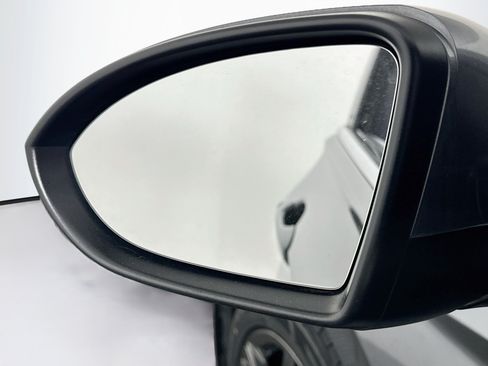 Used 2022 Volkswagen Jetta SE w/ Panoramic Sunroof Package FWD image 16